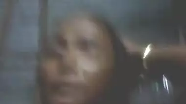 Indian bares her XXX boobies and wears a bra for close-up sex video