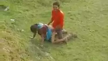 Desi Village outdoor sex of a rendi with her customer