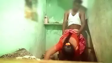 Tamil Aunty Cheating Unkle In Bathroom
