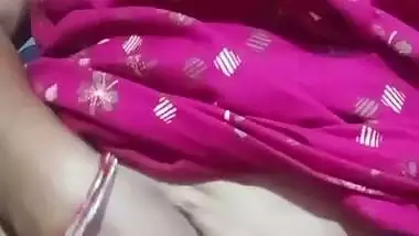 Mature aunty fat pussy desi fingering viral MMS