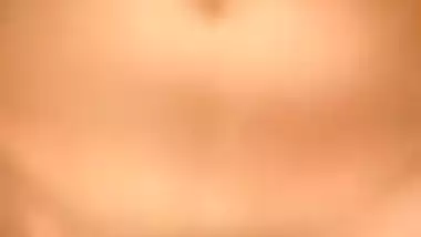 NRI babe’s first sex at dad’s study room