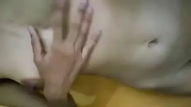 Indian School Girl Having Fun In Bathroom Leaked Video Hot Asian - Sri Lankan