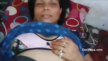 Indian Village Bhabhi Fucked By Her Ex-Lover - DesiPapa.com