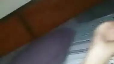 Sexy desi babe Pari fucked in Red Saree new clip