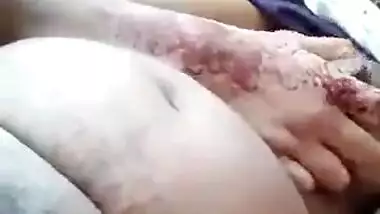 Desi girl masturbating