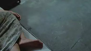 Actress Radhika Apte sex viral scene in sister midnight