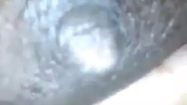 Desi Cute Girl New Leaked Clips Part 1