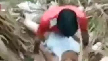 Outdoor sex video of Indian girl sex with her boyfriend
