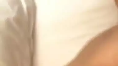 Poonam Pandey uploads her makeout vid on instagram