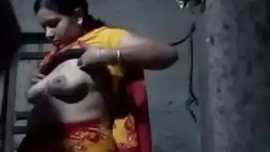 Desi Village Beautiful girl with neighbor for cash