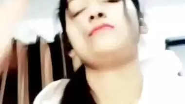 Gorgeous college girl naked big boobs show on video call