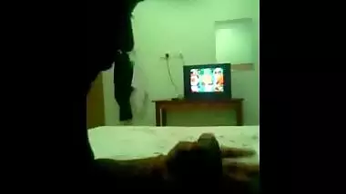 Desi Housewife Giving Headjob