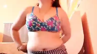 Latasha Bhabhi Naked Sexy Body