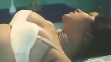 Mallu sex movie showing a hot chick