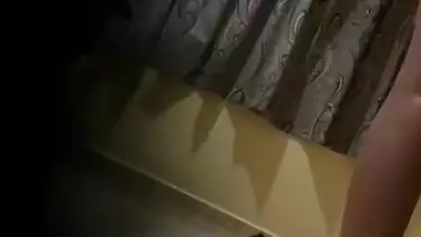 Sexy Tamil Girl Recorded Nude By Room Service Boy