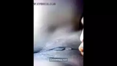Desi village bhabi sopna show her nice pussy