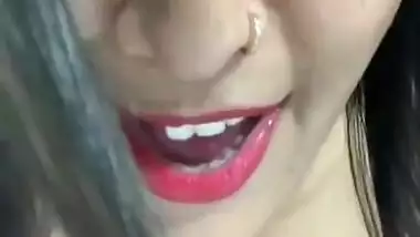 Sexy Desi Girl Hot Cam Show
