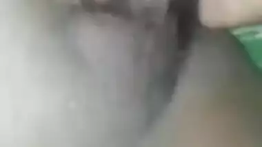 Rubbery vagina selfie video of Indian village hottie
