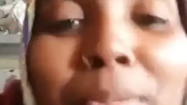 Village Desi girl shows her boobs in video call with her XXX boyfriend