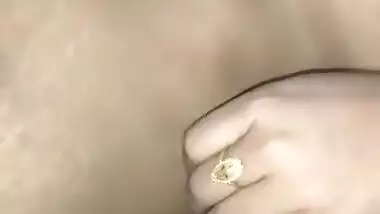 Bangla hot wife full nude capture on bed by hubby with clear bangla audio