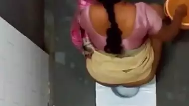 Era in ladies toilet 1