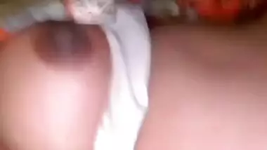 Nepali Bhabi Showing Boobs