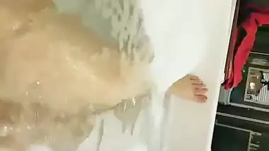 Rabi Pirzada Pakistani Singer Nude Leaks