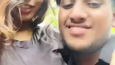 Malayali girl outdoor boob show viral latest MMS